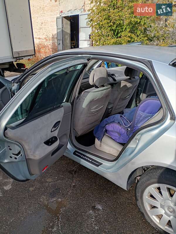 Лифтбек Renault Laguna 2001 в Сарнах фото 11 Лифтбек Renault Laguna 2001 в Сарнах