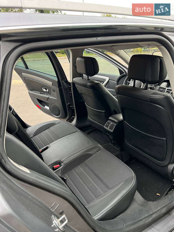 Универсал Renault Laguna 2011 в Киеве