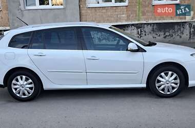 Универсал Renault Laguna 2011 в 