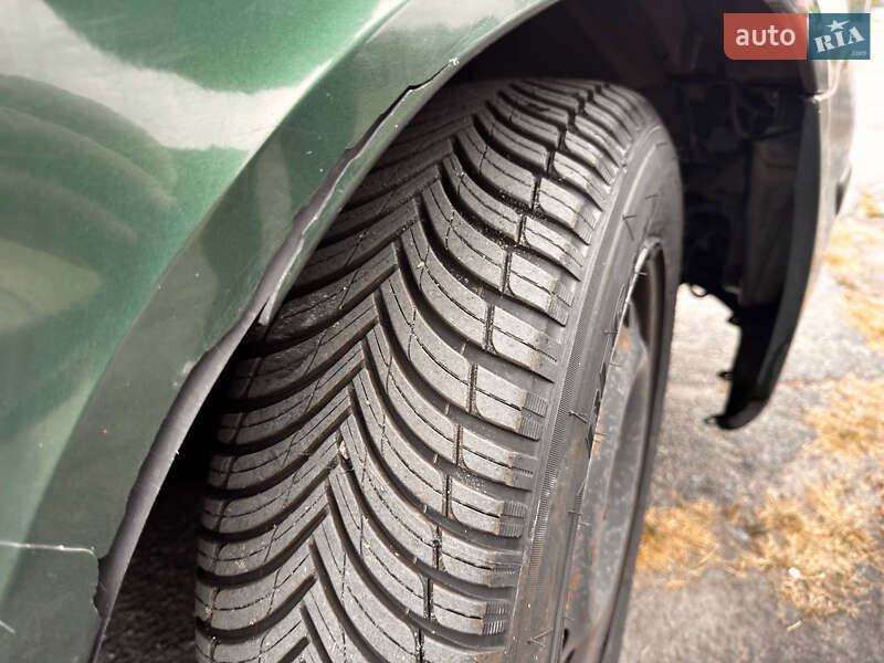 Лифтбек Renault Laguna 2001 в Киеве