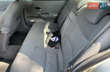 Лифтбек Renault Laguna 2003 в 