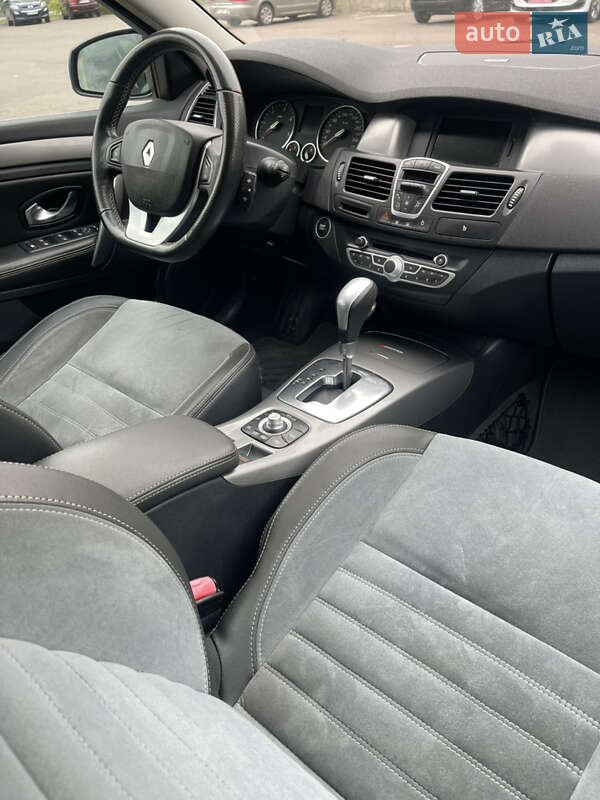 Универсал Renault Laguna 2012 в Ровно