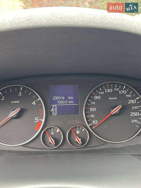 Универсал Renault Laguna 2012 в Ровно