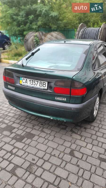 Лифтбек Renault Laguna 1996 в Каневе