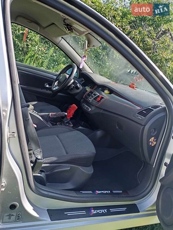 Универсал Renault Laguna 2008 в Луцке
