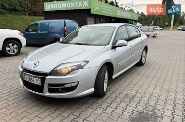 Лифтбек Renault Laguna 2011 в 