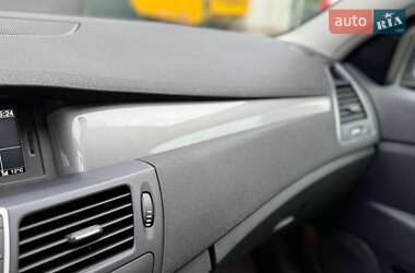 Лифтбек Renault Laguna 2011 в 