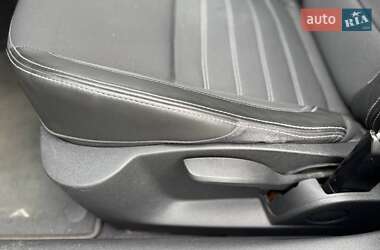 Лифтбек Renault Laguna 2011 в 