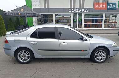 Лифтбек Renault Laguna 2002 в 