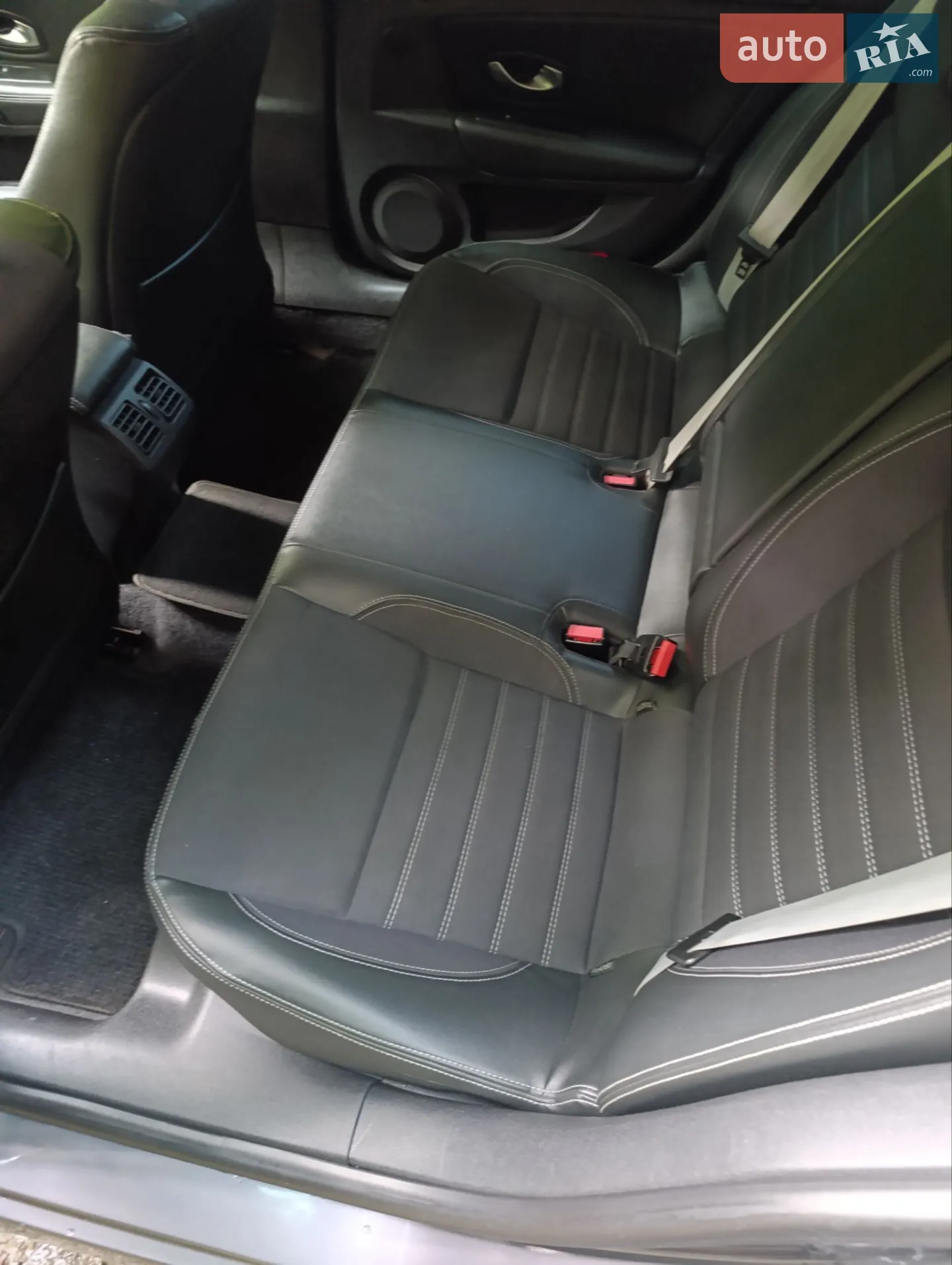 2011 Renault Laguna - мініатюра 34