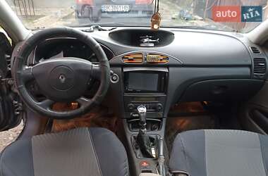 Универсал Renault Laguna 2003 в Ровно