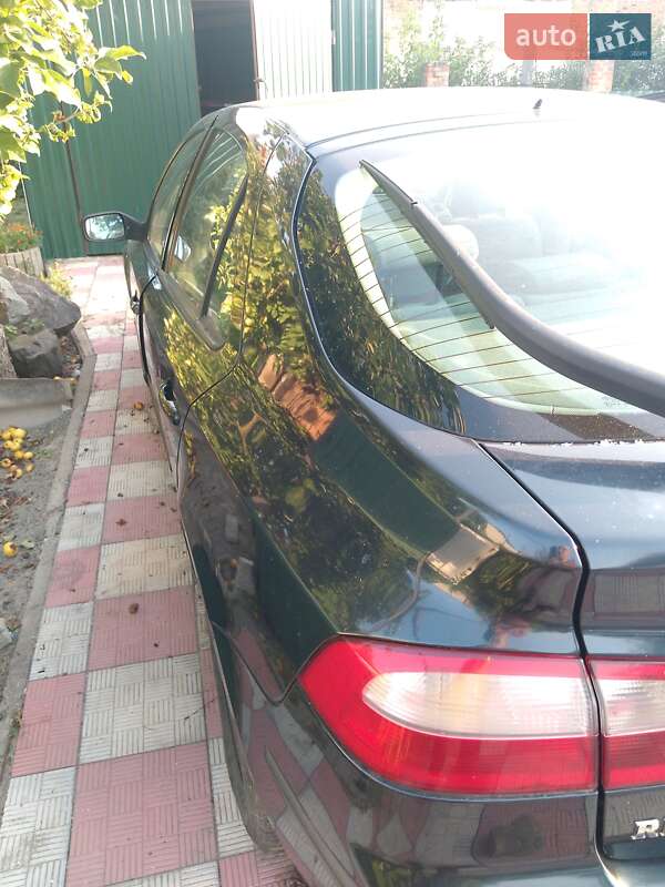 Лифтбек Renault Laguna 2001 в Кропивницком