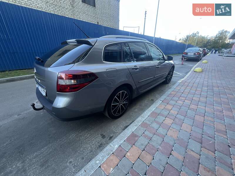 Універсал Renault Laguna 2013 в Києві фото 42 Універсал Renault Laguna 2013 в Києві