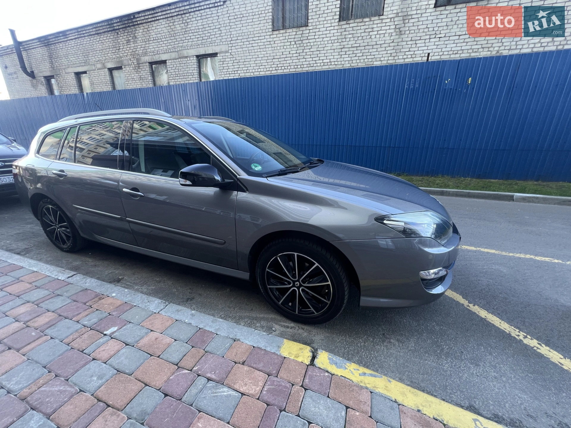 2013 Renault Laguna - мініатюра 43