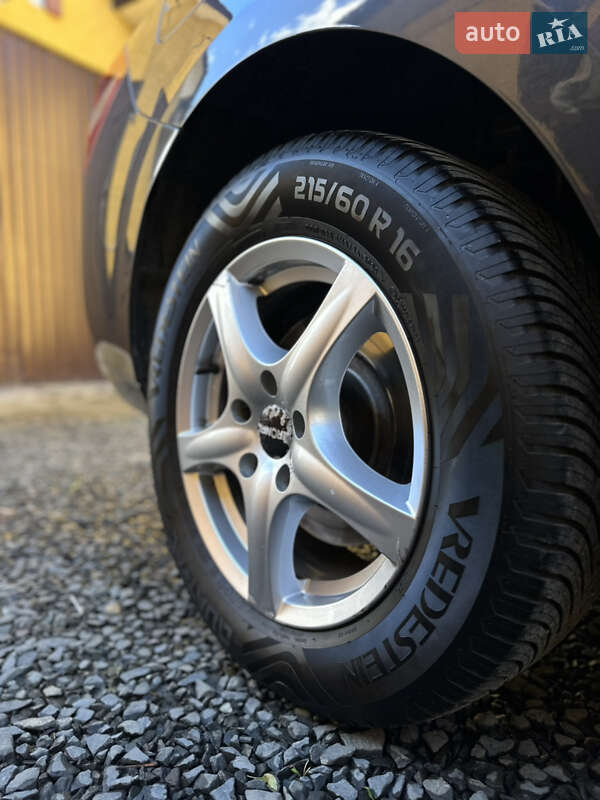 Универсал Renault Laguna 2010 в Луцке