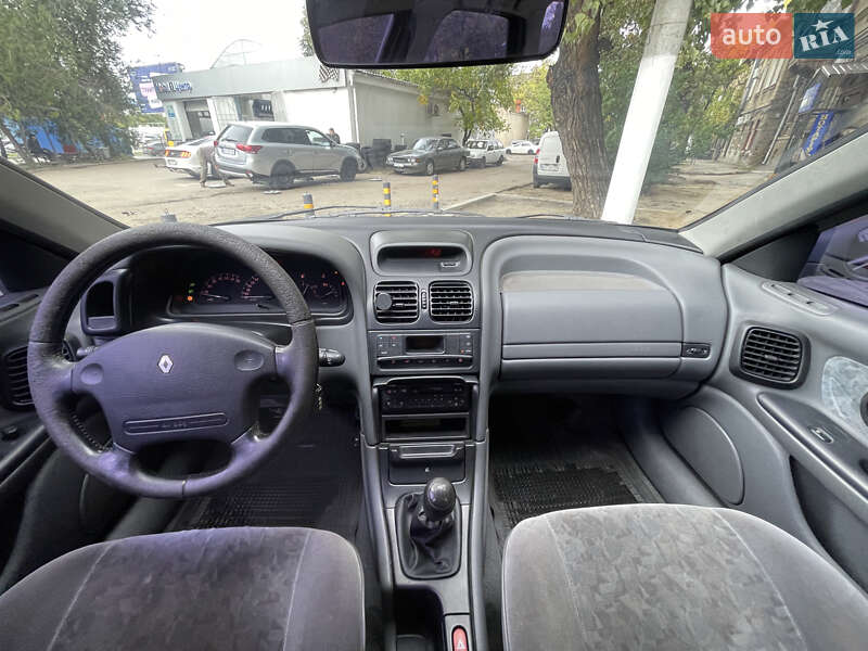 Универсал Renault Laguna 1998 в Одессе