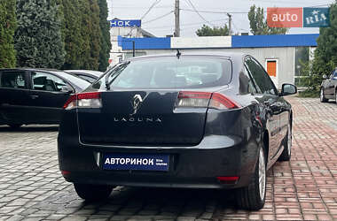 Лифтбек Renault Laguna 2009 в 