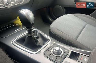 Лифтбек Renault Laguna 2009 в 