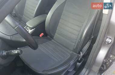 Лифтбек Renault Laguna 2011 в 