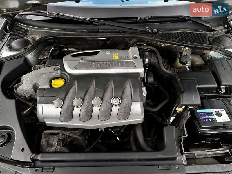 Лифтбек Renault Laguna 2002 в Луцке