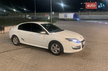 Ліфтбек Renault Laguna 2012 в 