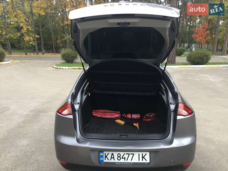 Лифтбек Renault Laguna 2012 в Киеве фото 41 Лифтбек Renault Laguna 2012 в Киеве