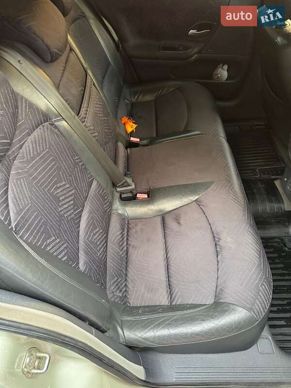 Универсал Renault Laguna 2001 в Тернополе