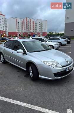 Лифтбек Renault Laguna 2008 в 