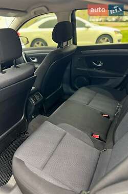 Лифтбек Renault Laguna 2008 в 