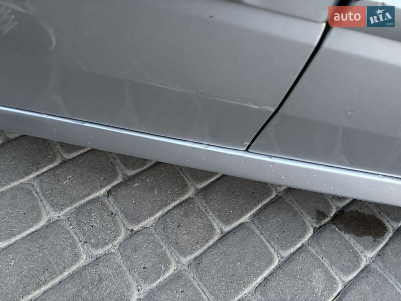 Ліфтбек Renault Laguna 2011 в Львові фото 14 Ліфтбек Renault Laguna 2011 в Львові