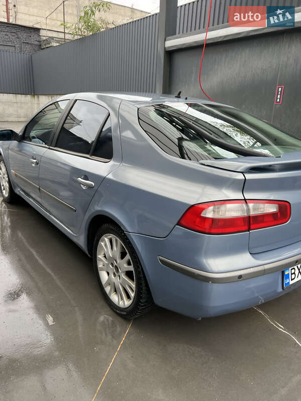 Ліфтбек Renault Laguna 2003 в Хмельницькому