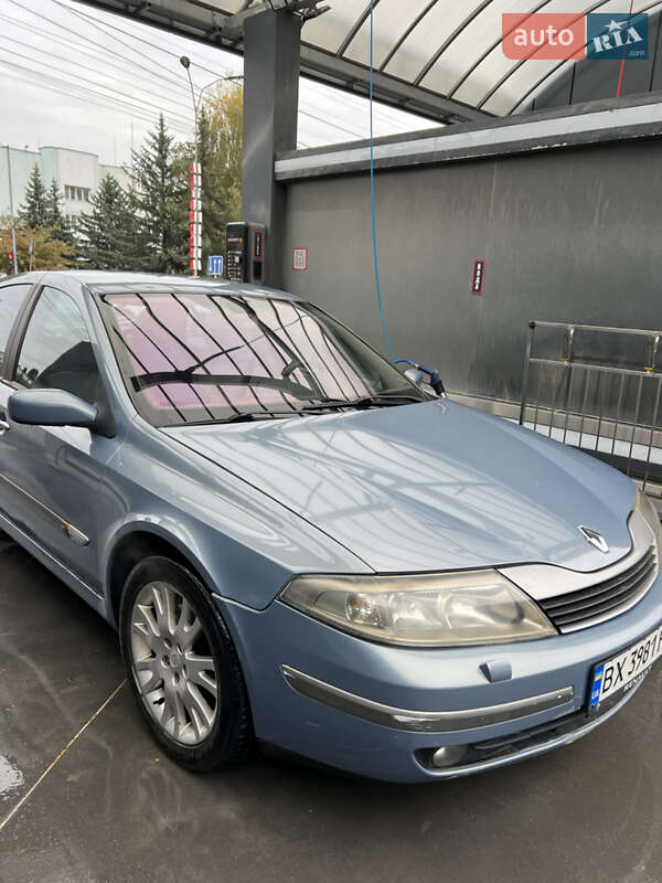 Ліфтбек Renault Laguna 2003 в Хмельницькому