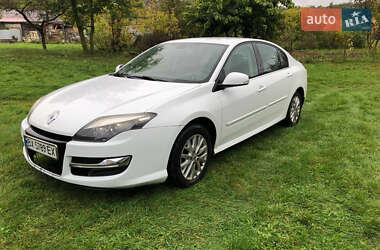Ліфтбек Renault Laguna 2014 в  фото 11 Ліфтбек Renault Laguna 2014 в