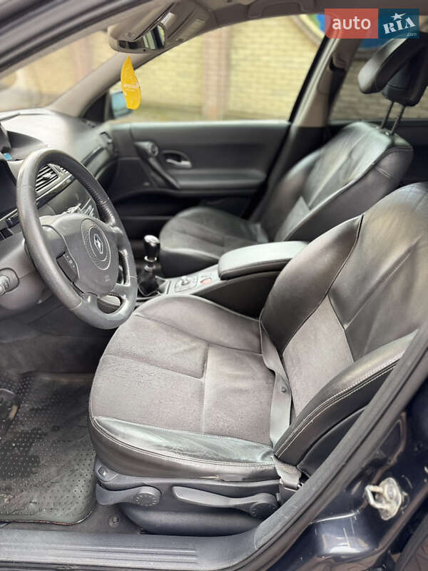 Универсал Renault Laguna 2007 в Тернополе