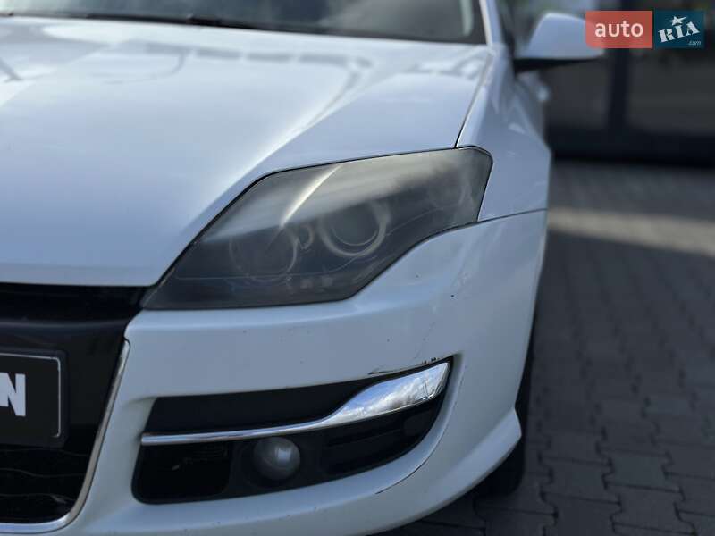 Універсал Renault Laguna 2012 в Чернівцях