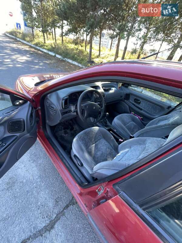 Лифтбек Renault Laguna 1995 в Золочеве фото 6 Лифтбек Renault Laguna 1995 в Золочеве