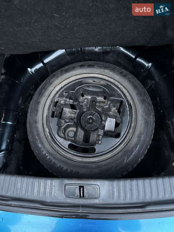Ліфтбек Renault Laguna 2001 в Львові фото 12 Ліфтбек Renault Laguna 2001 в Львові