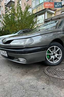 Ліфтбек Renault Laguna 1996 в 