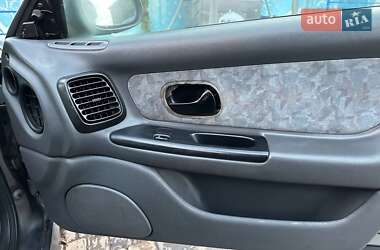 Ліфтбек Renault Laguna 1996 в 