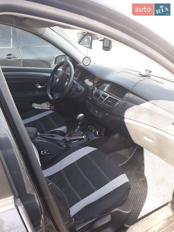 Лифтбек Renault Laguna 2008 в Черновцах