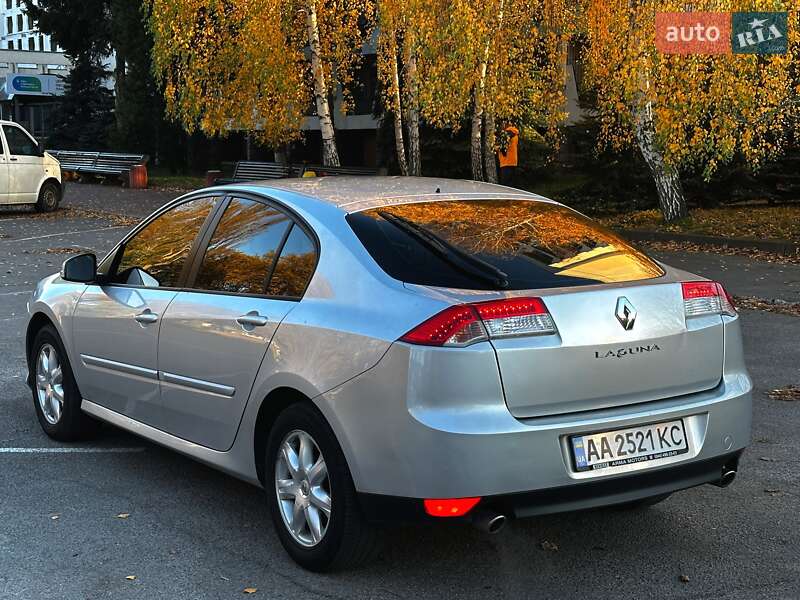 Ліфтбек Renault Laguna 2008 в Вінниці
