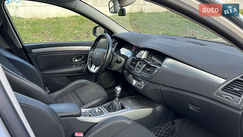 Ліфтбек Renault Laguna 2012 в Житомирі