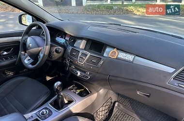 Універсал Renault Laguna 2011 в  фото 55 Універсал Renault Laguna 2011 в
