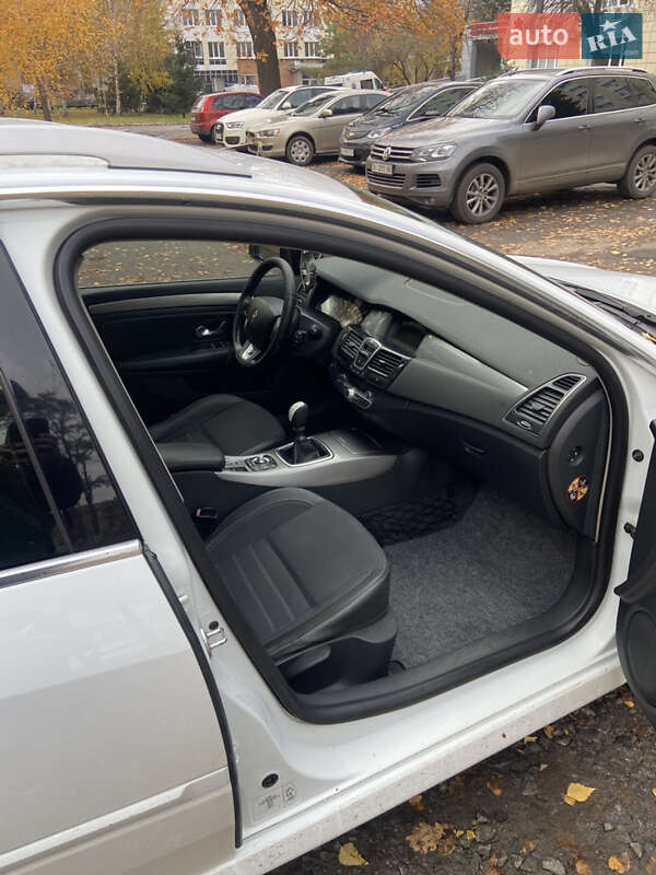 Универсал Renault Laguna 2011 в Полтаве фото 9 Универсал Renault Laguna 2011 в Полтаве