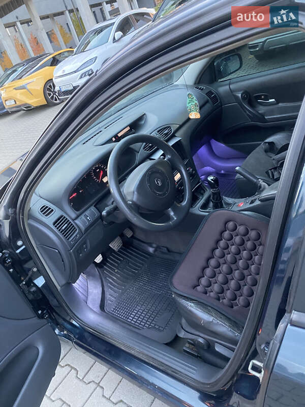 Лифтбек Renault Laguna 2005 в Стрые