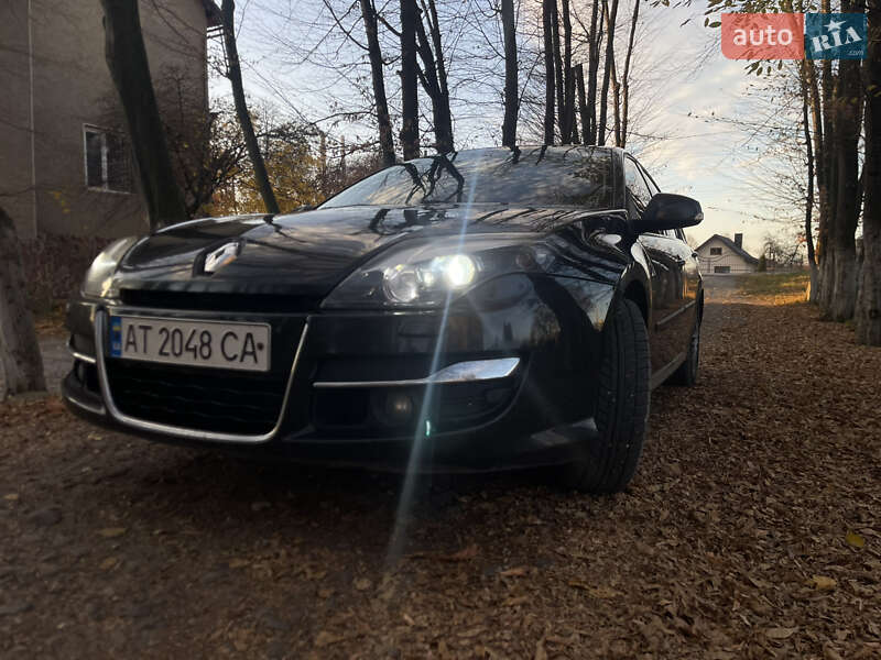 Лифтбек Renault Laguna 2011 в Ивано-Франковске фото 4 Лифтбек Renault Laguna 2011 в Ивано-Франковске