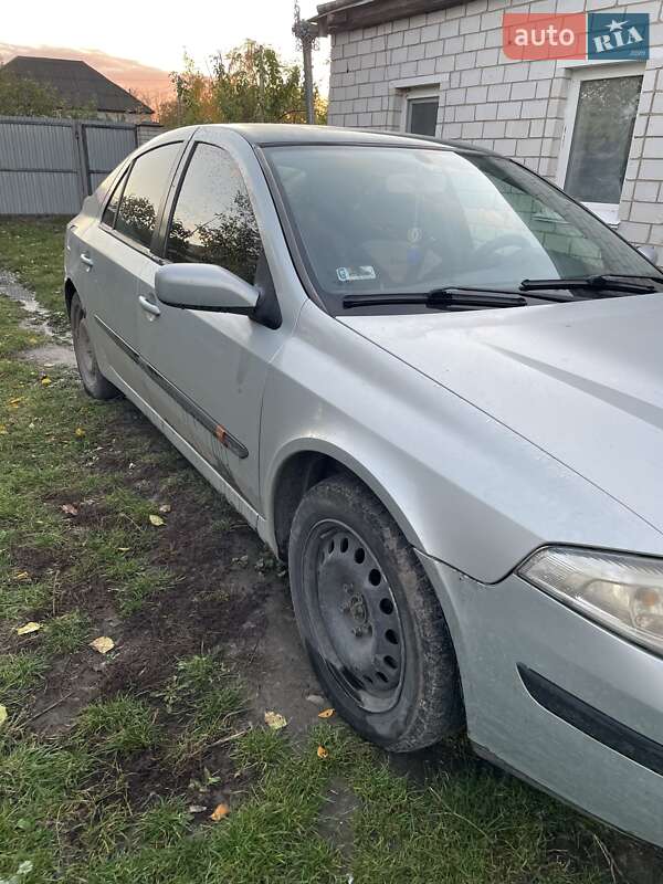 Лифтбек Renault Laguna 2001 в Переяславе