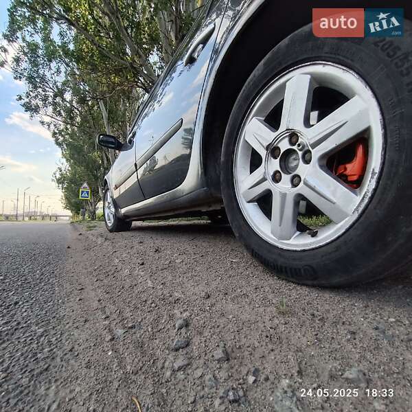 Универсал Renault Laguna 2001 в Днепре