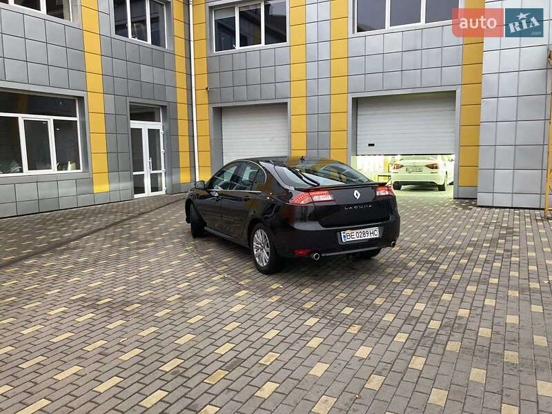 Лифтбек Renault Laguna 2012 в Киеве