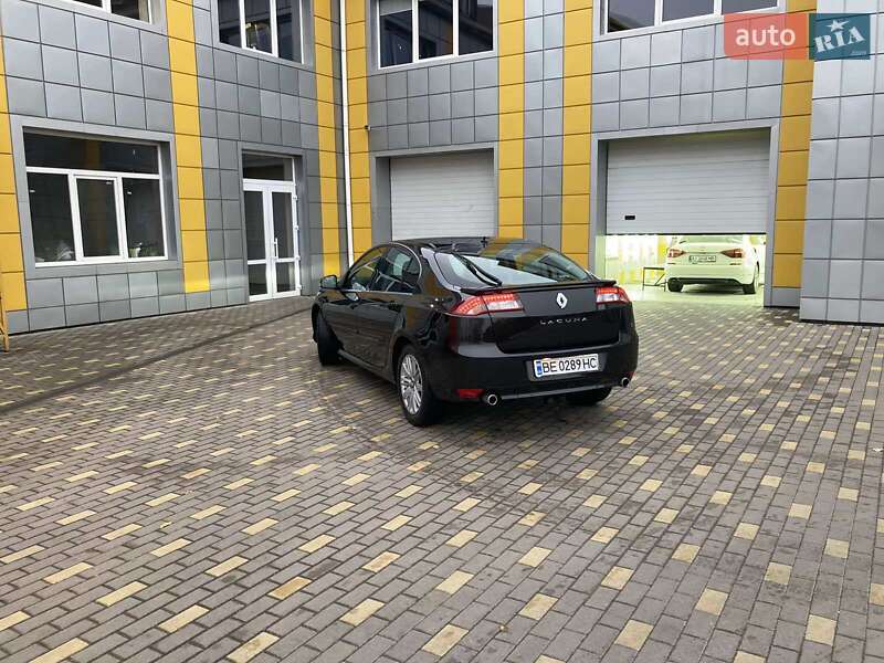 Лифтбек Renault Laguna 2012 в Киеве